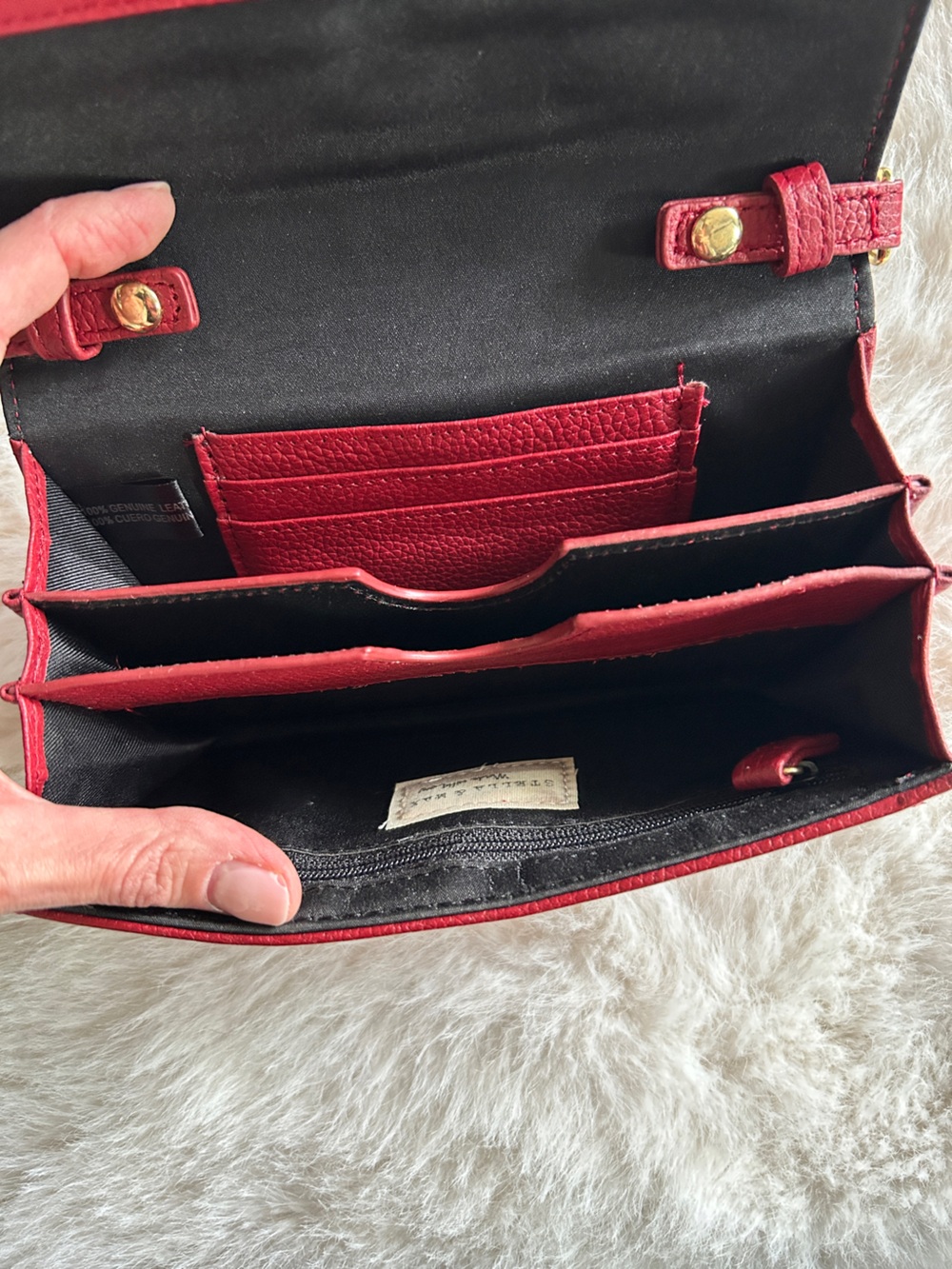Stella and Max Red Leather Wallet w/ Removable Crossbody Chain Strap - Picture 4 of 8